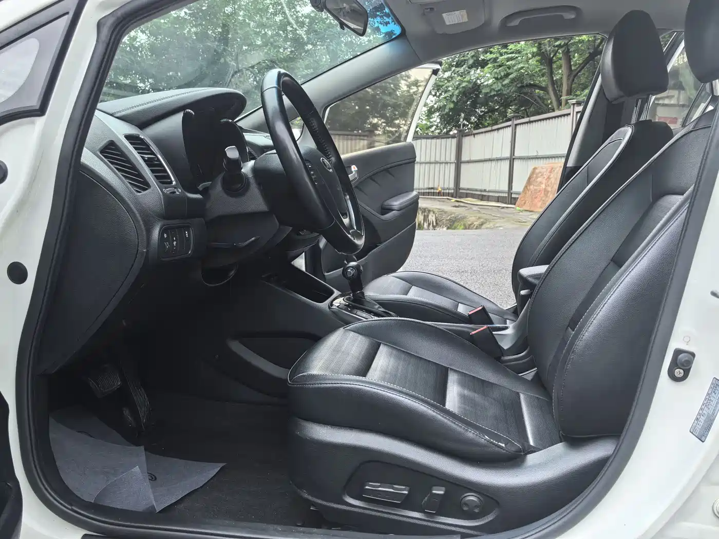 Kia K3 2017 1.6L Automatic 15th Anniversary Special GLS фото 8