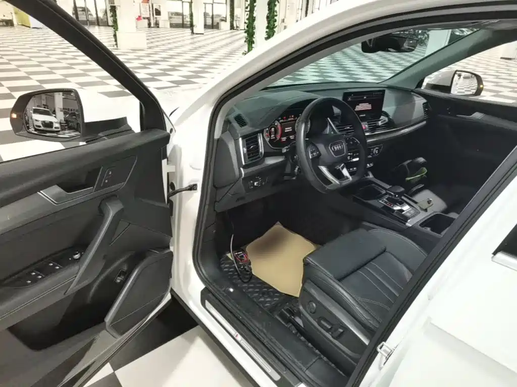 Photo 16 - Audi Q5L