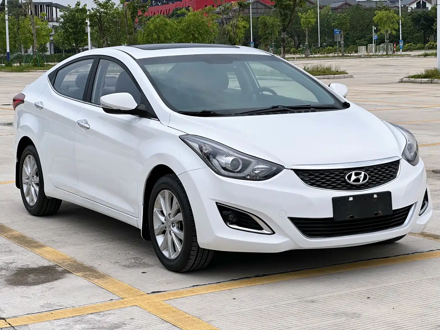 Hyundai Langdong 2016 1.6L Automatic Premium Edition фото 3