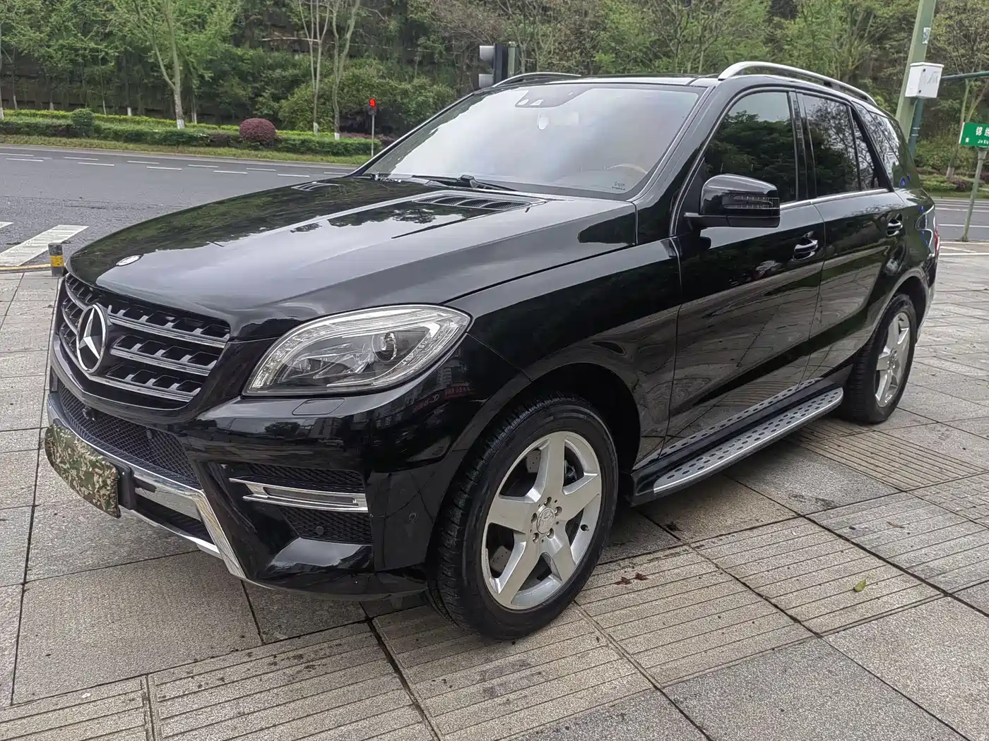 Mercedes-Benz M-Class 2012 Model ML 350 Luxury фото 3