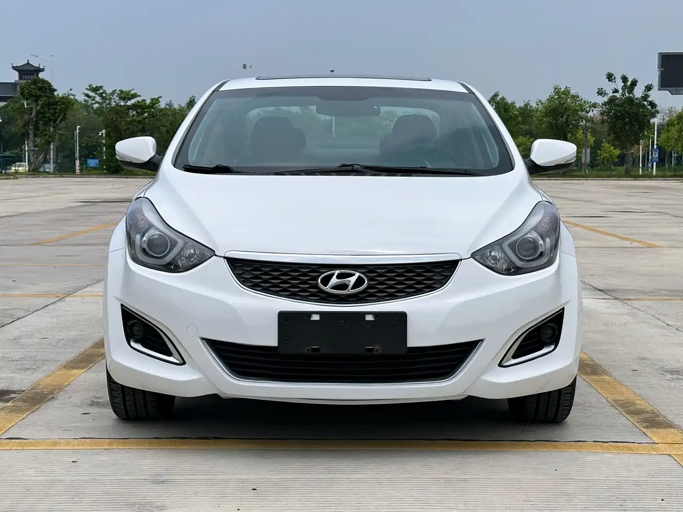 Hyundai Langdong 2016 1.6L Automatic Premium Edition фото 2