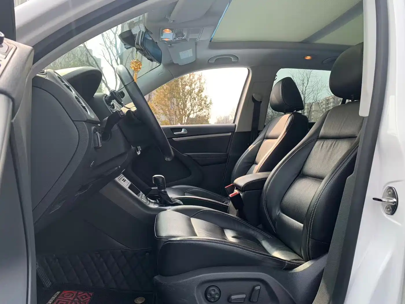Volkswagen Tiguan 2015 1.8TSI Automatic 2WD Highline фото 4