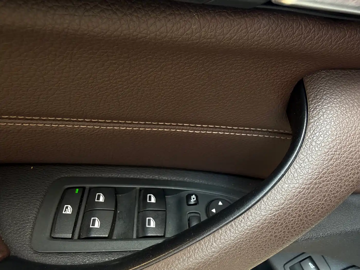 BMW X1 2019 sDrive18Li Premium Model фото 12