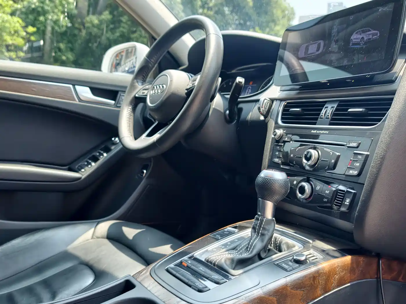 Audi A4L 2016 30 TFSI Collector's Edition Automatic Comfort фото 12