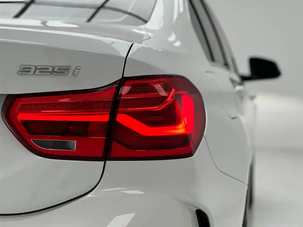 BMW 1 Series 2021 Facelift 120i M Sport фото 11