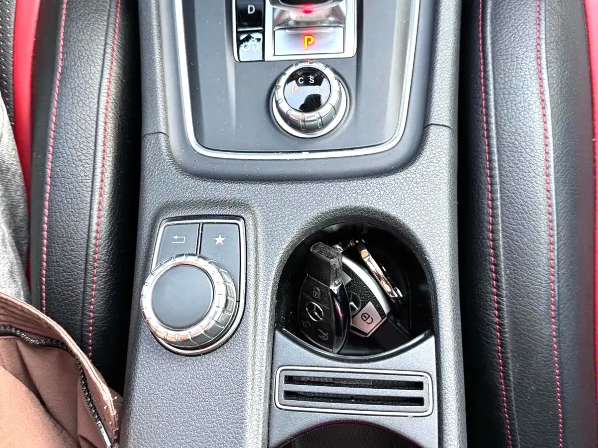Mercedes-Benz GLA AMG 2015 AMG GLA 45 4MATIC фото 10