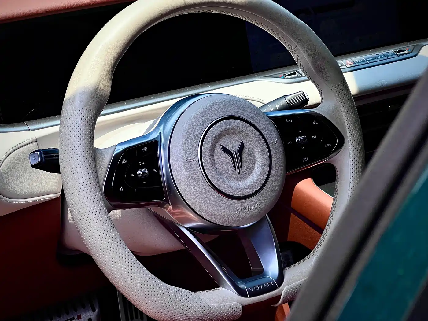 Voyah Auto VOYAH FREE 2024 Ultra Long Range Intelligent Driving Edition фото 10