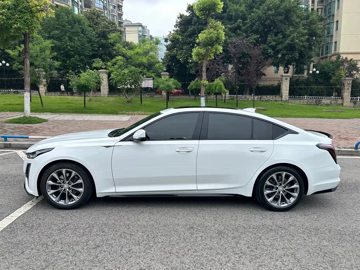 CADILLAC CT5