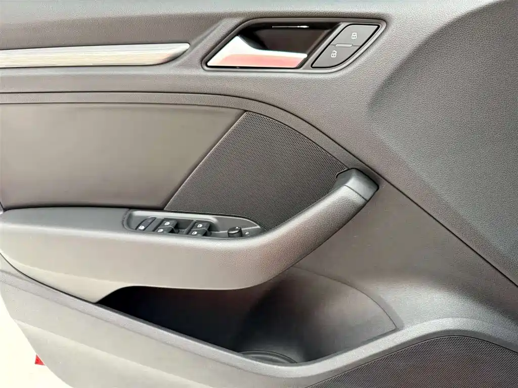 Audi A3 2015 Limousine 40 TFSI Automatic Comfort фото 21