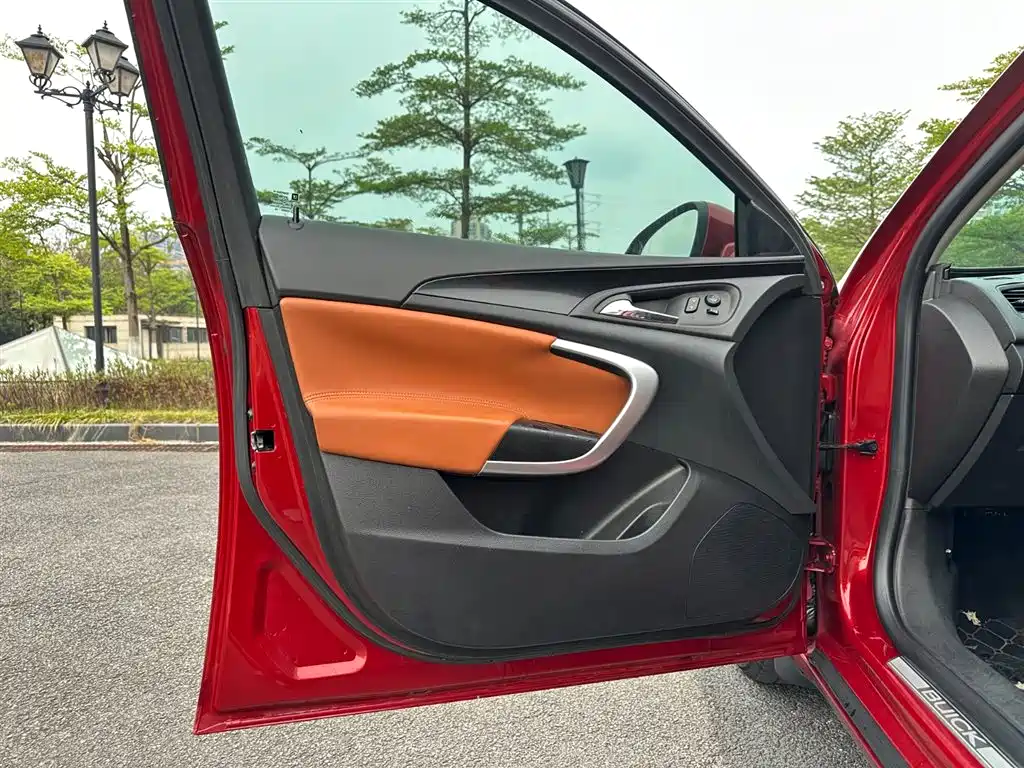 Buick Regal 2015 1.6T Elite Tech Edition фото 4