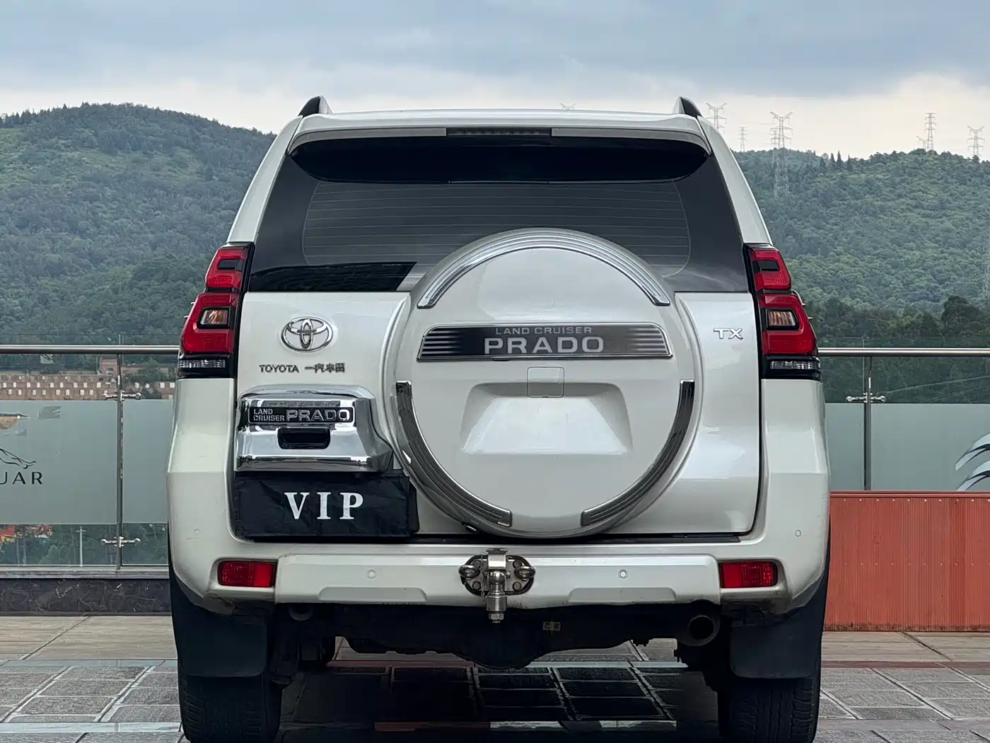 Toyota Prado 2019 3.5L Automatic TX-L Zunxiang Edition with Rear-mounted Spare Tire фото 4