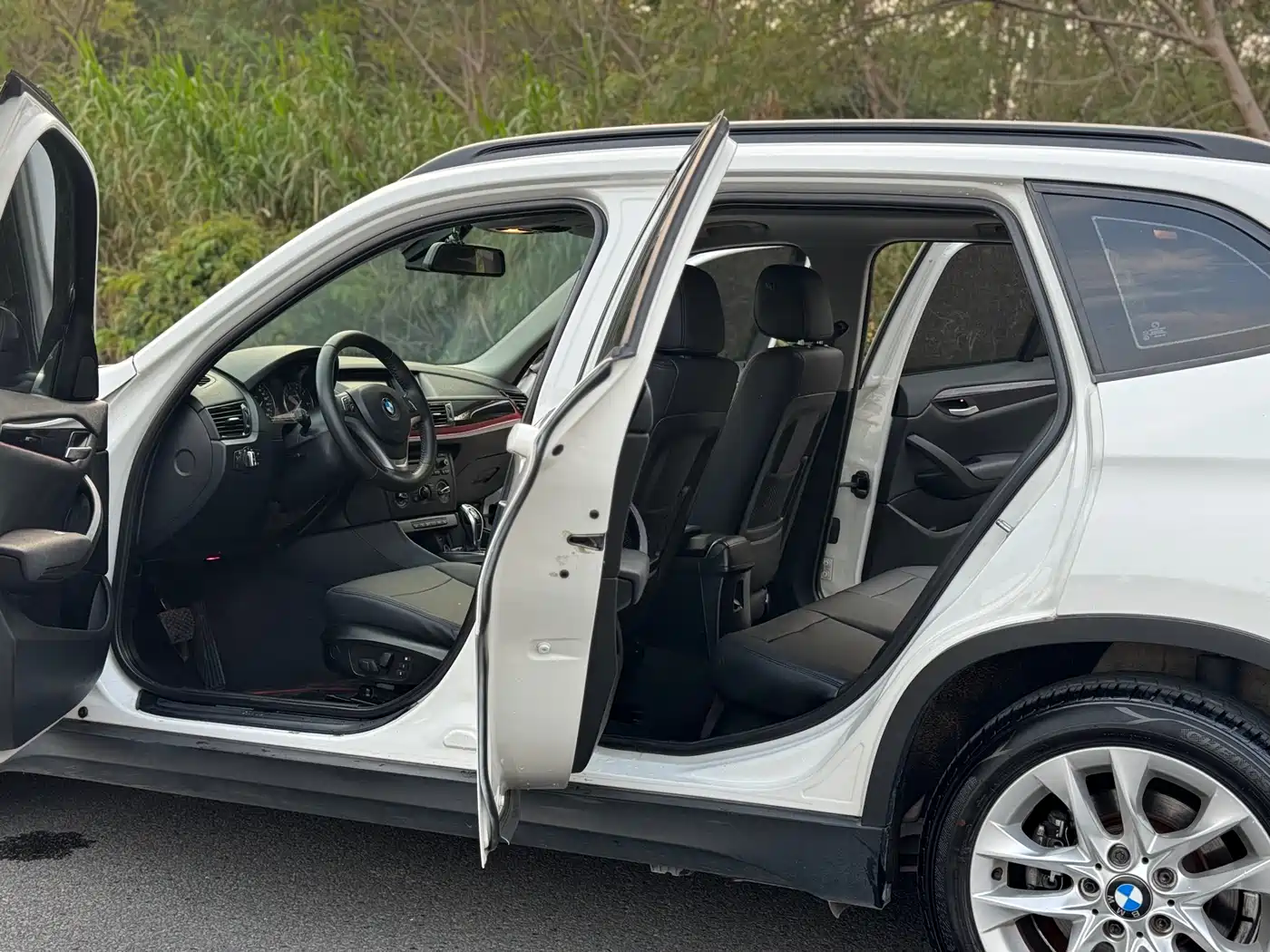 BMW X1 2015 Model sDrive18i Fashion Advanced Edition фото 27
