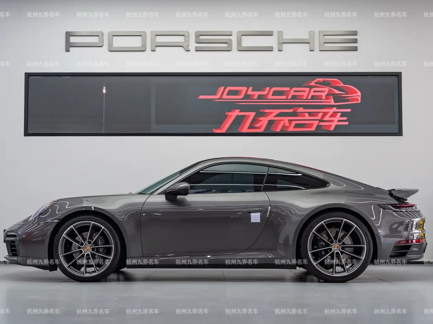 Porsche 911 2023 Carrera 3.0T фото 8