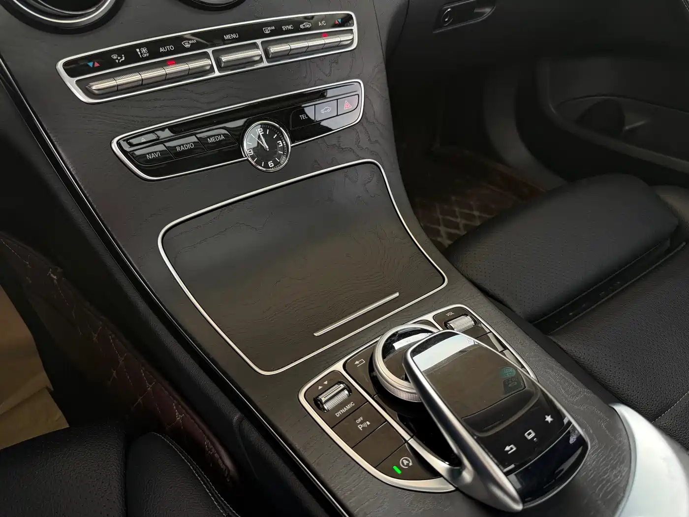 Mercedes-Benz C-Class 2015 Facelift C 180 L Sport фото 12