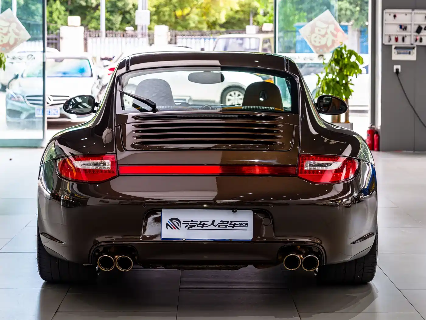 Porsche 911 2010 Carrera 4 3.6L фото 18