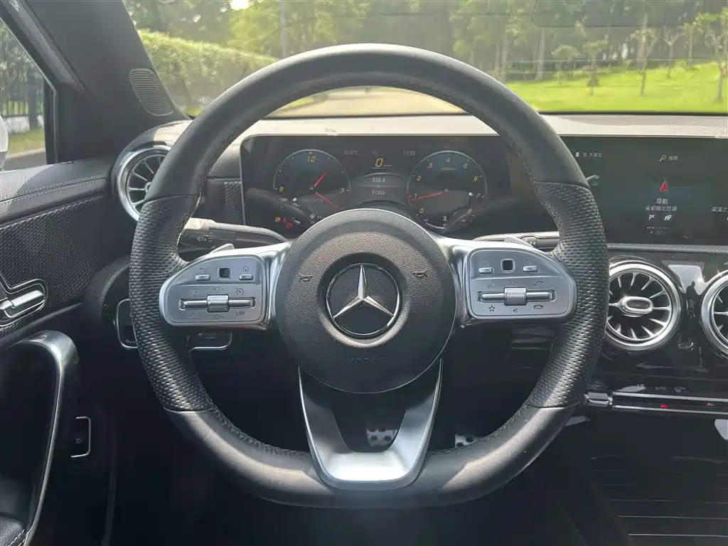 Mercedes-Benz A-Class 2020 A 200 L Sport Sedan фото 13
