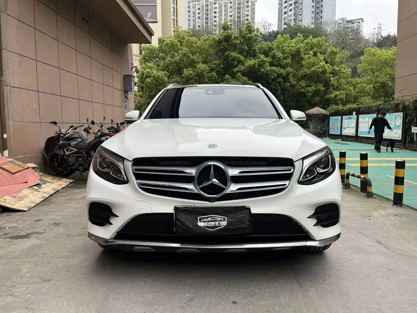 Mercedes-Benz GLC 2019 Facelift GLC 260 L 4MATIC Luxury фото 2