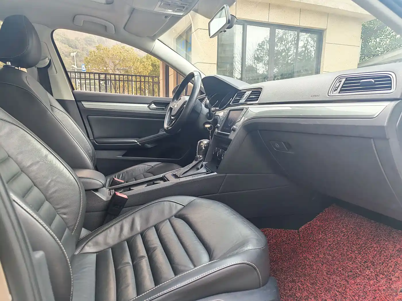 Volkswagen Lamando 2018 280TSI DSG Comfort Edition фото 7