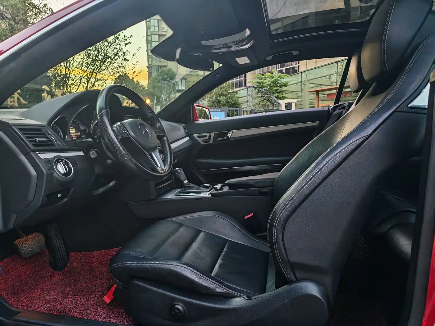 Mercedes-Benz E-Class (Import) 2012 E 200 CGI Coupe фото 4