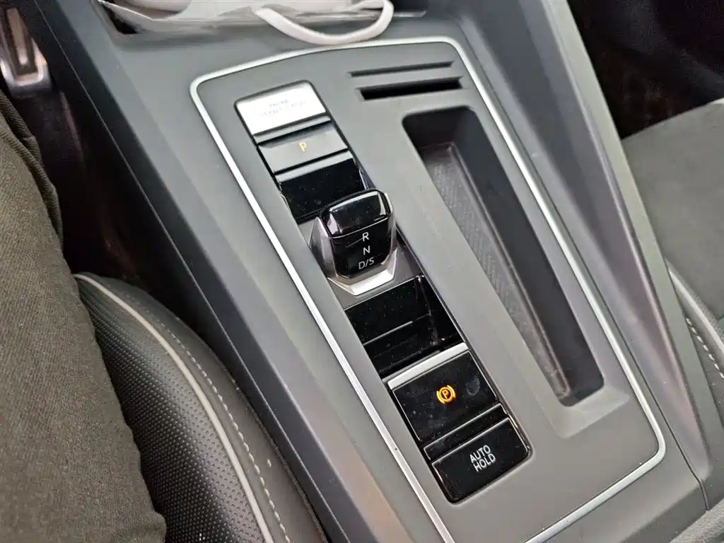 Volkswagen Golf 2021 280TSI DSG R-Line фото 7