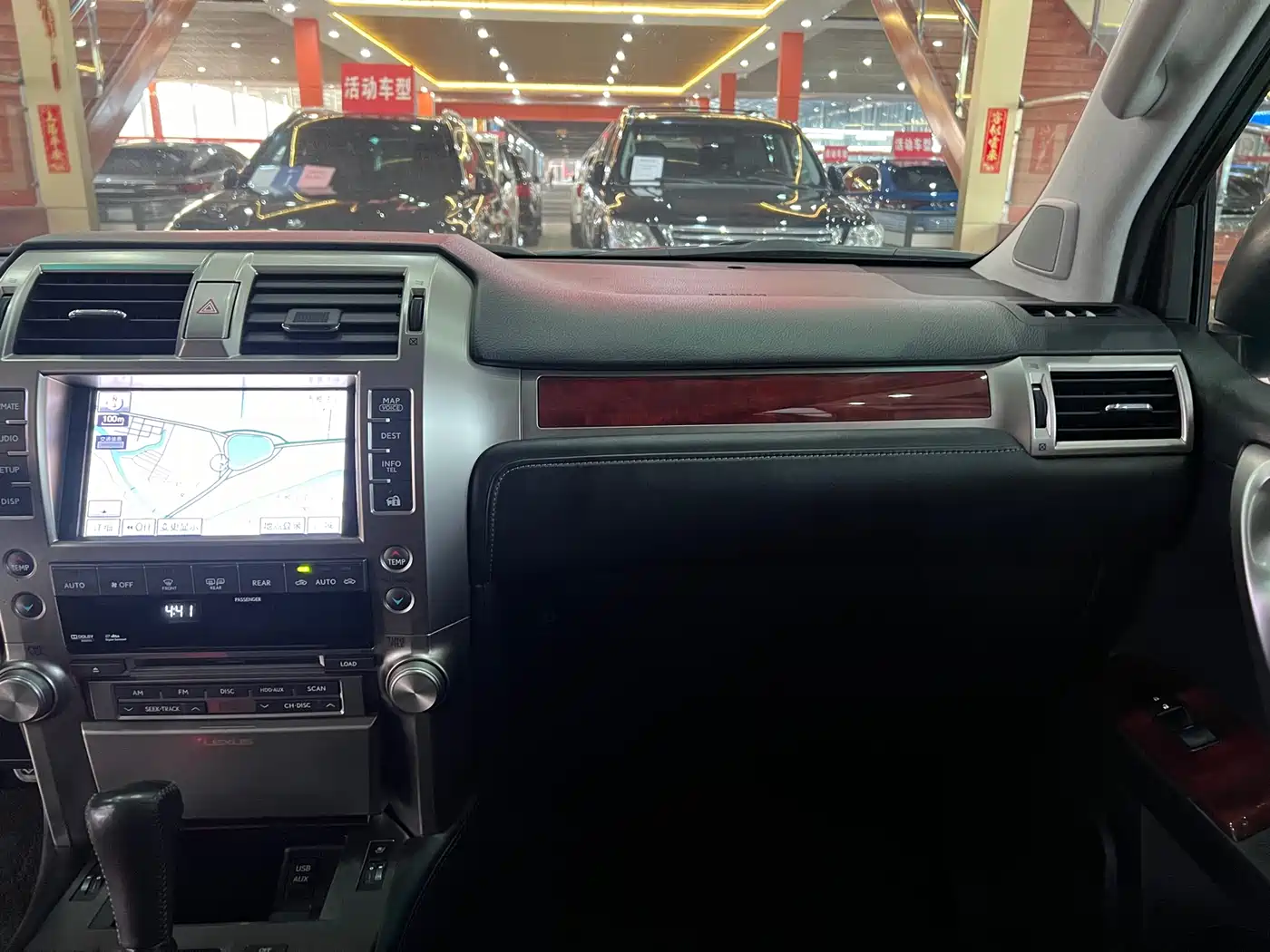 Lexus GX 2012 400 фото 10