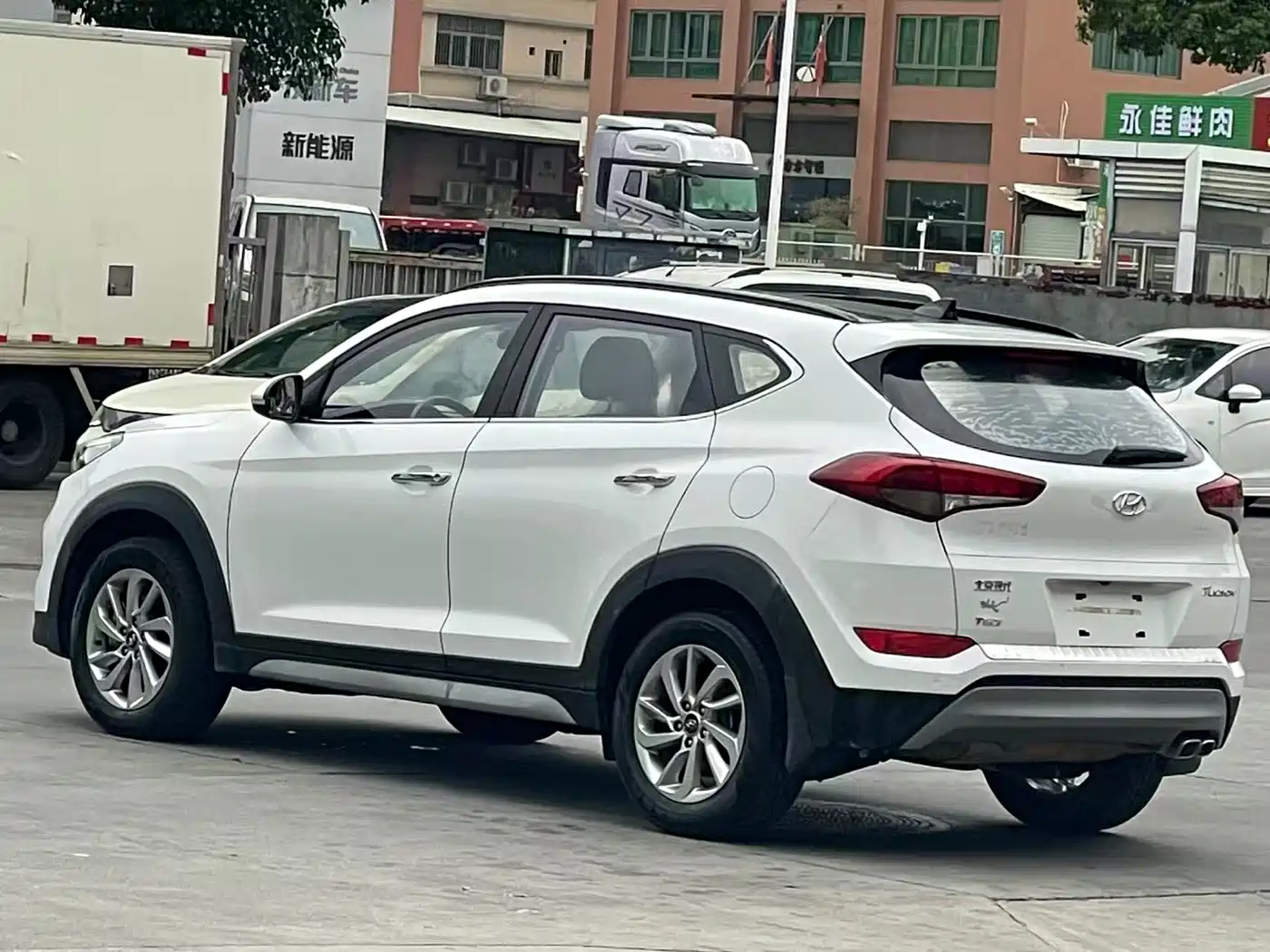 Hyundai Tucson 2018 1.6T DCT 2WD 15th Anniversary Special Edition фото 6