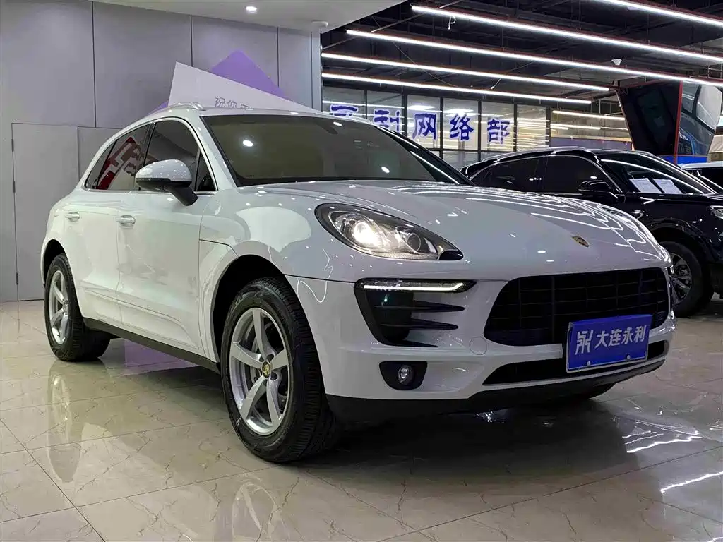 Porsche Macan 2016 Macan S 3.0T фото 3