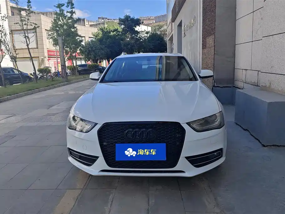 Audi A4L 2013 35 TFSI Automatic Standard фото 2