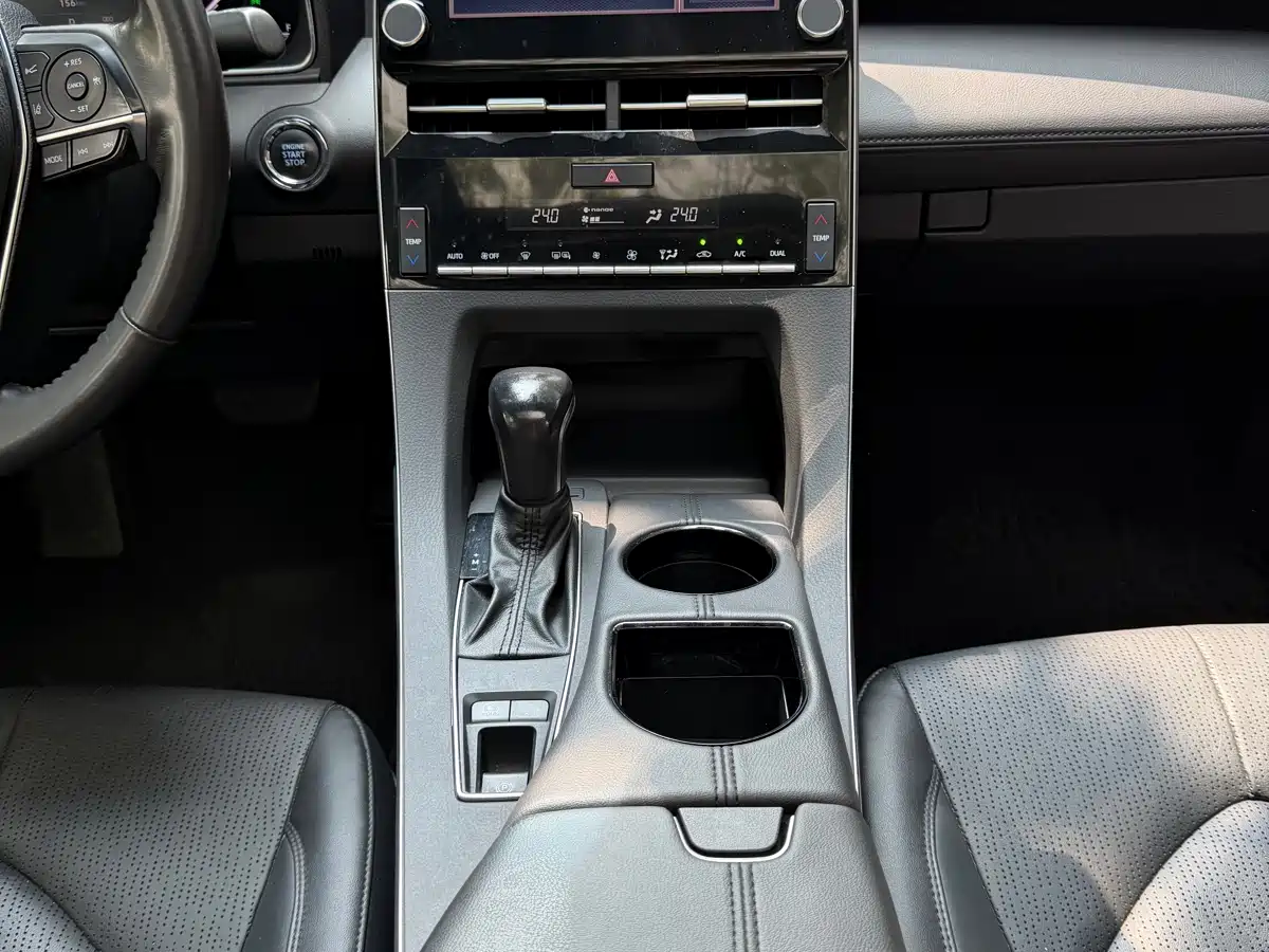 Toyota Avalon 2019 2.0L Luxury Edition (China VI) фото 16