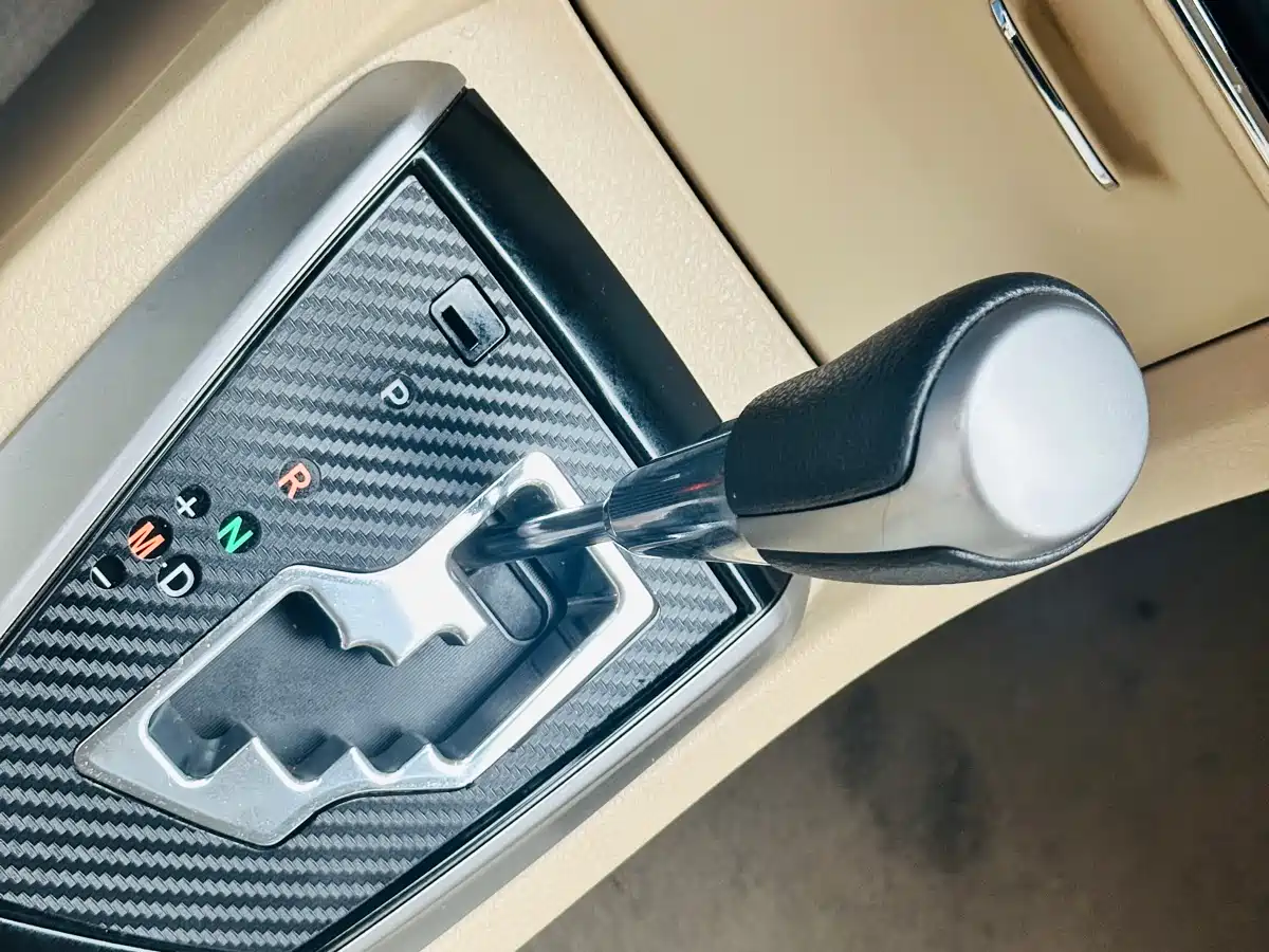 Toyota Corolla 2014 1.6L CVT GL фото 20