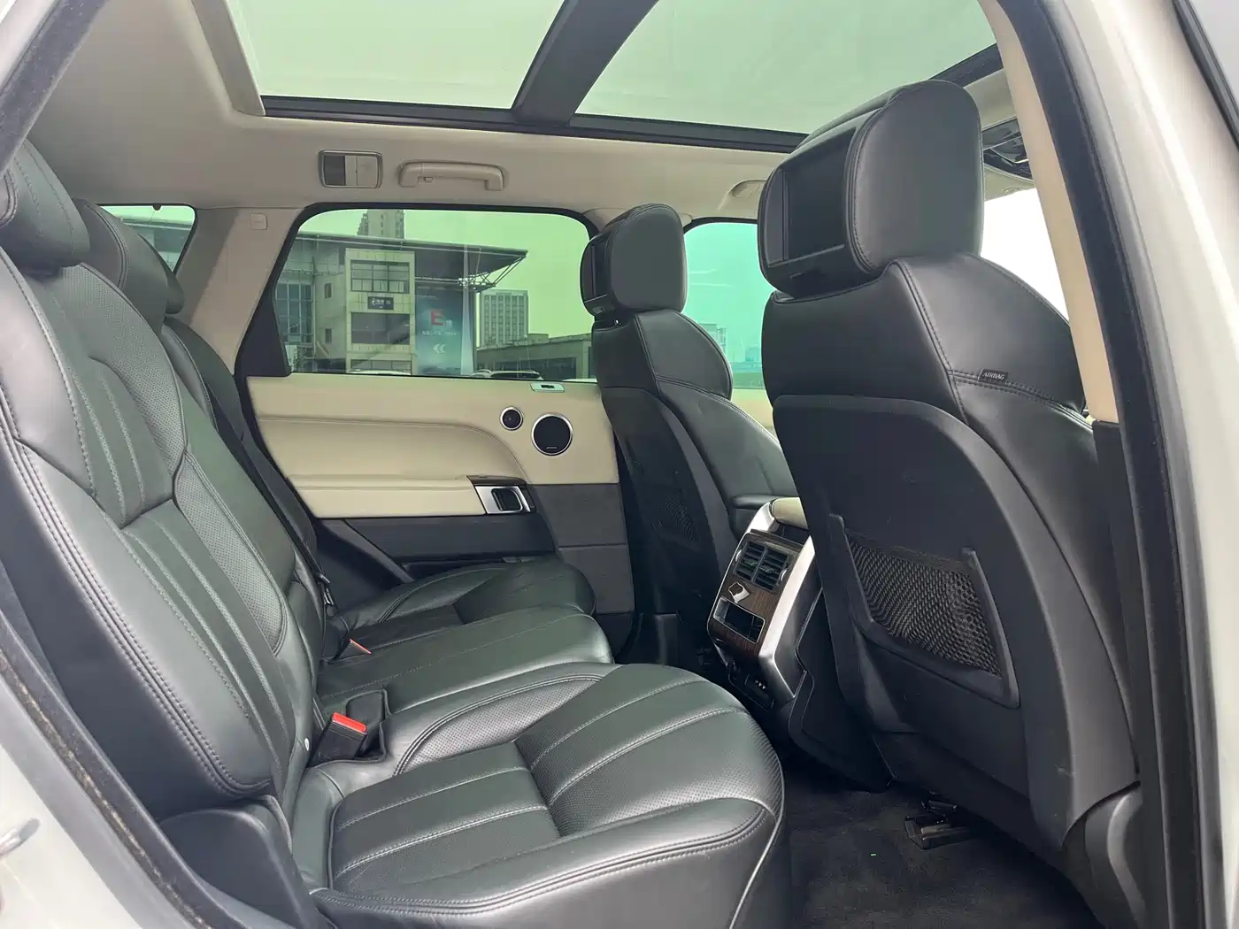 Land Rover Range Rover Sport 2015 3.0 SC V6 HSE фото 10
