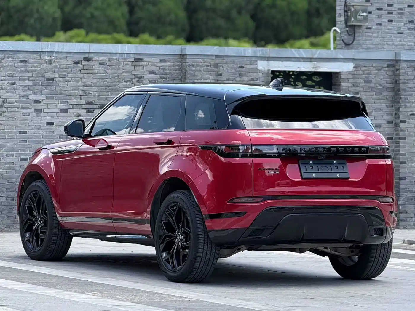 Land Rover Range Rover Evoque 2020 249PS R-DYNAMIC SE Sport Tech Edition фото 3