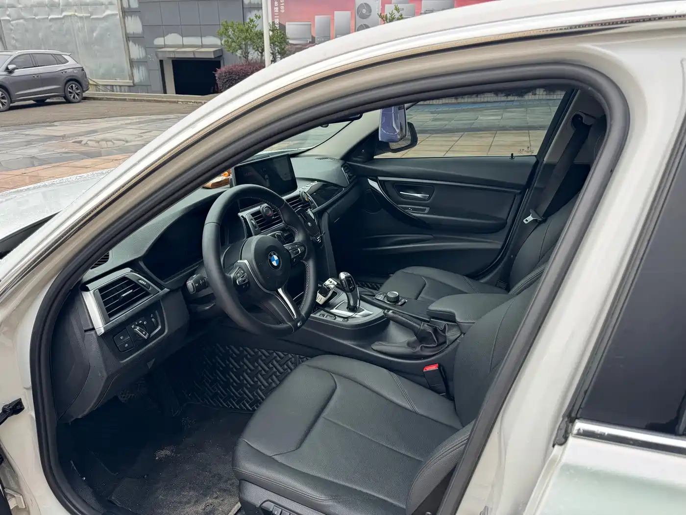 BMW 3 Series 2017 320Li Fashion фото 10