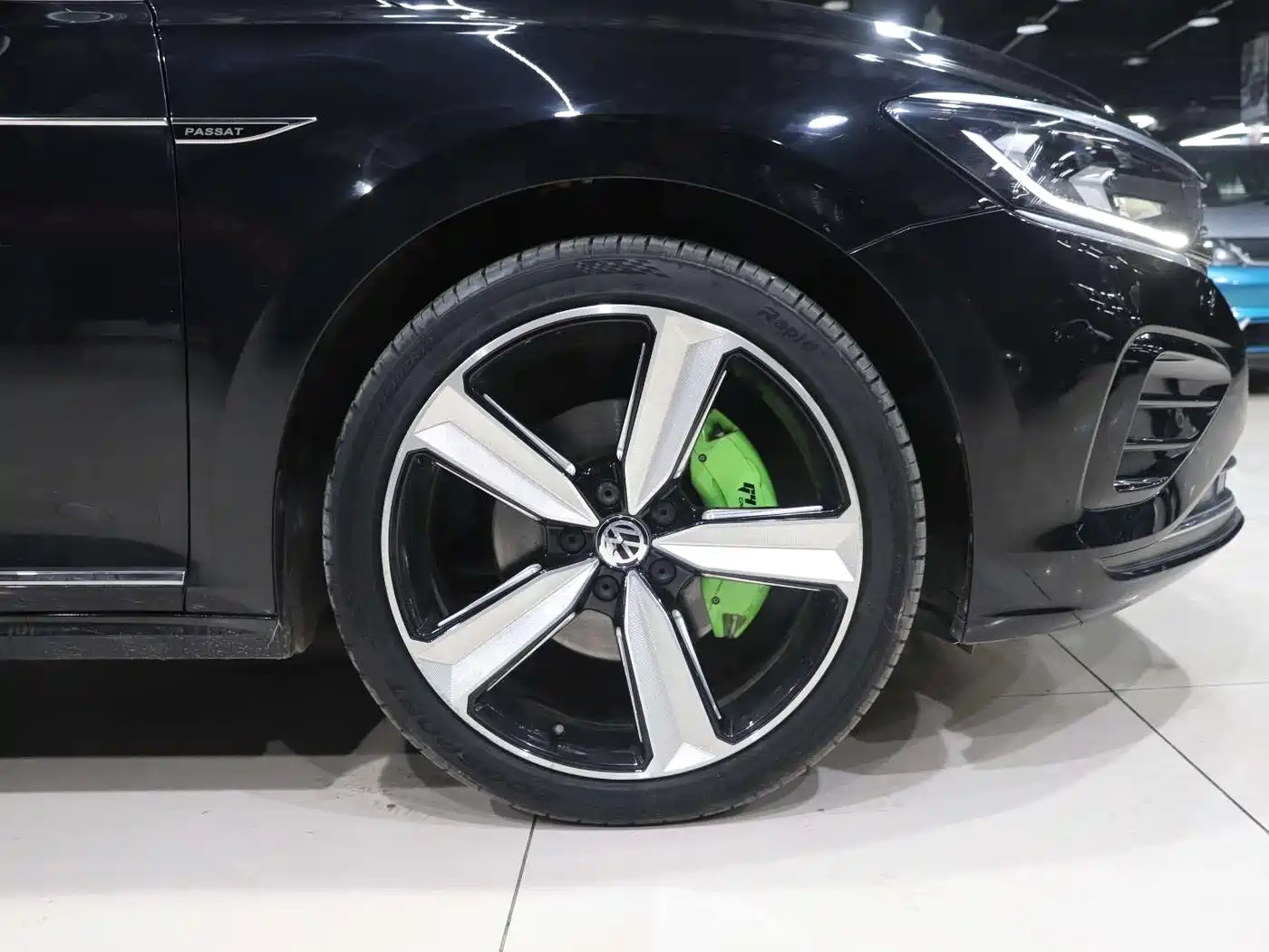 Volkswagen Passat 2023 330TSI Elite Edition фото 14