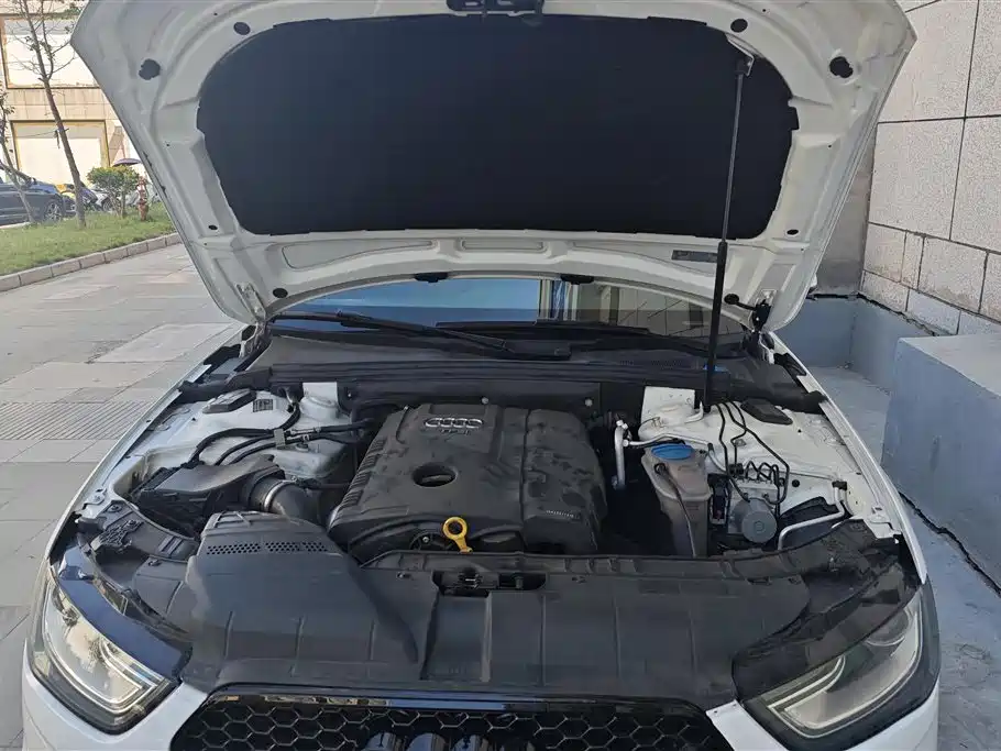 Audi A4L 2013 35 TFSI Automatic Standard фото 10