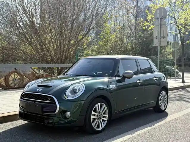MINI 