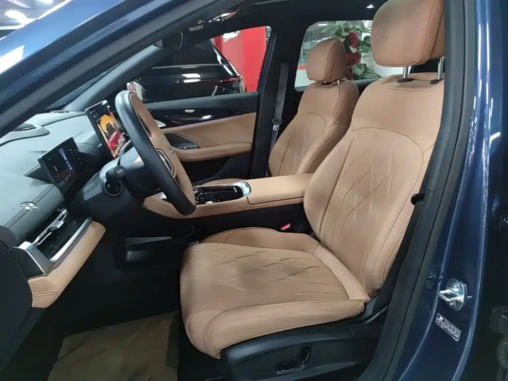 Geely Galaxy Galaxy A7 2025 EM-i фото 15