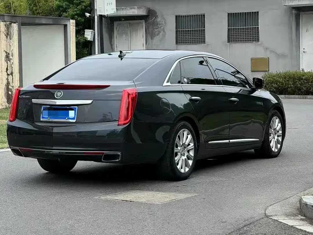 Cadillac XTS 2015 2014 28T Comfort