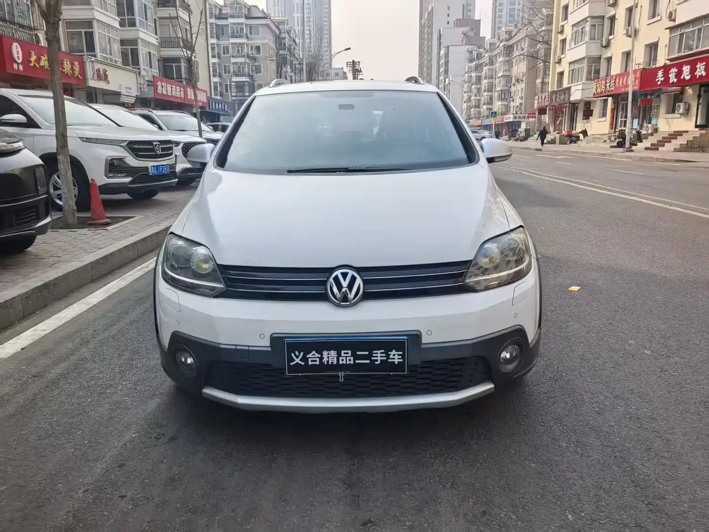 Volkswagen Golf (Import) 2011 1.4TSI Cross Golf фото 2