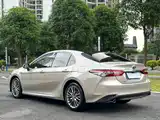 Фото 5 - Toyota Camry