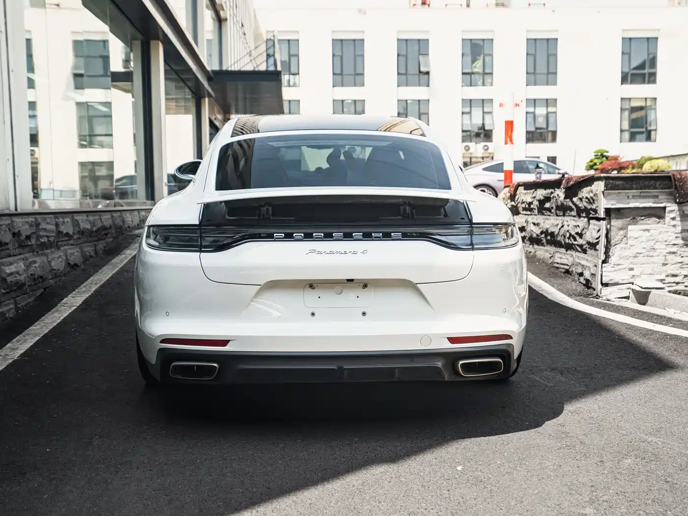 Porsche Panamera 2023 Panamera 4 Executive Long Wheelbase 2.9T фото 10