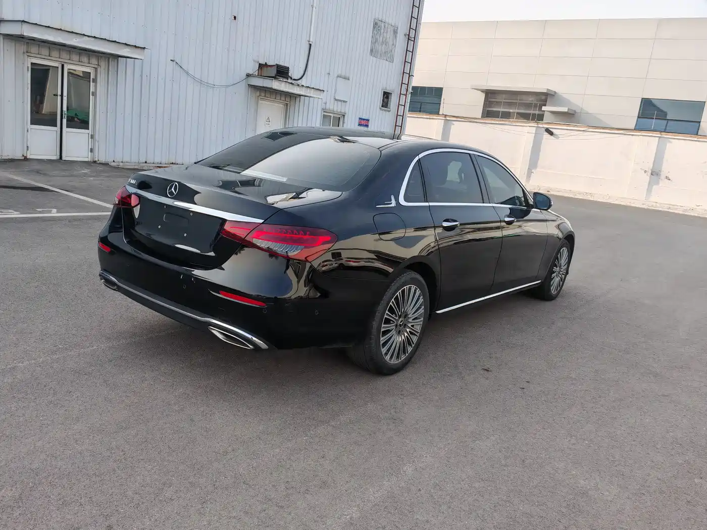 MERCEDES-BENZ E CLASS