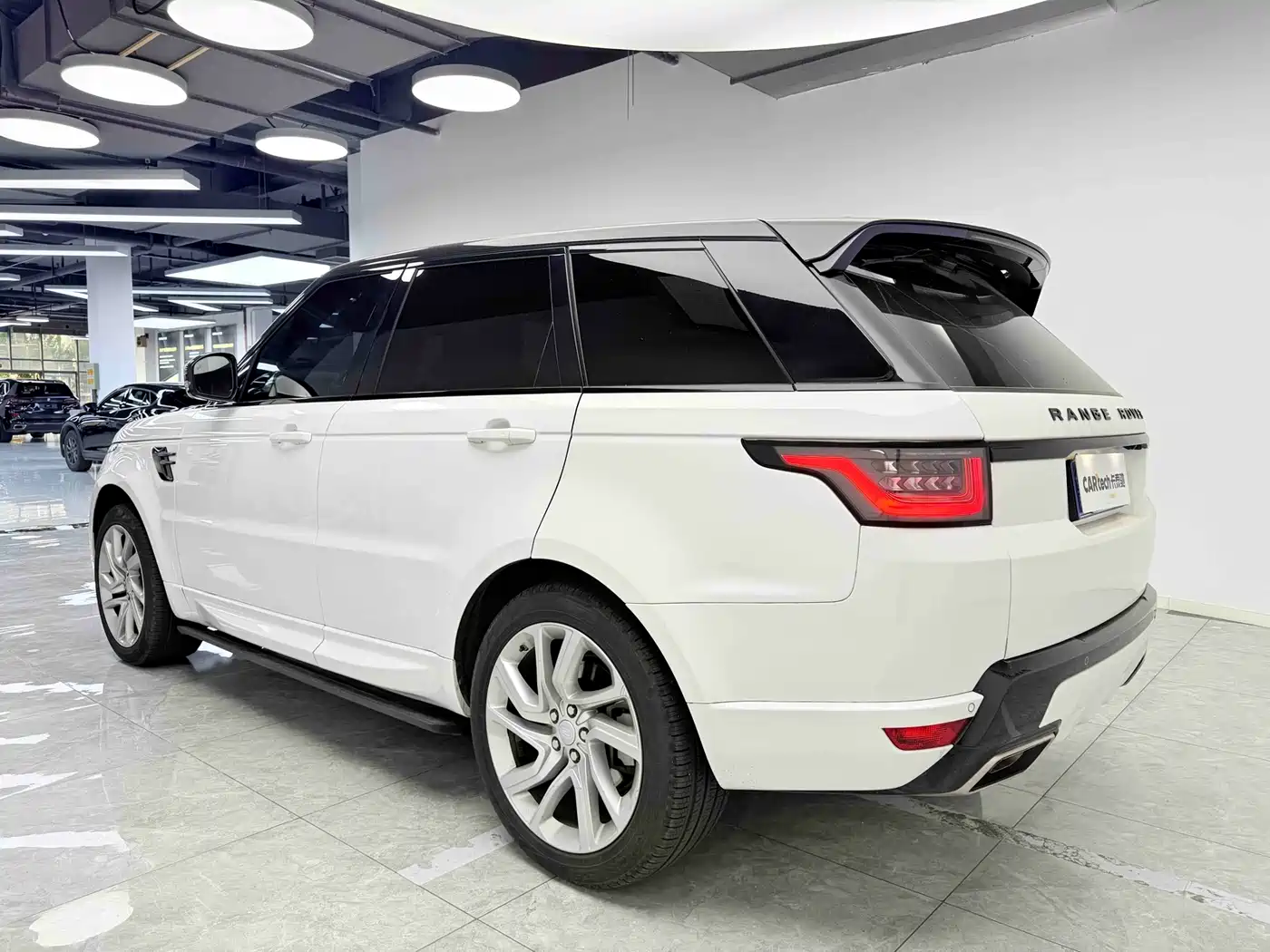 Land Rover Range Rover Sport 2020 3.0 L6 HSE DYNAMIC фото 4