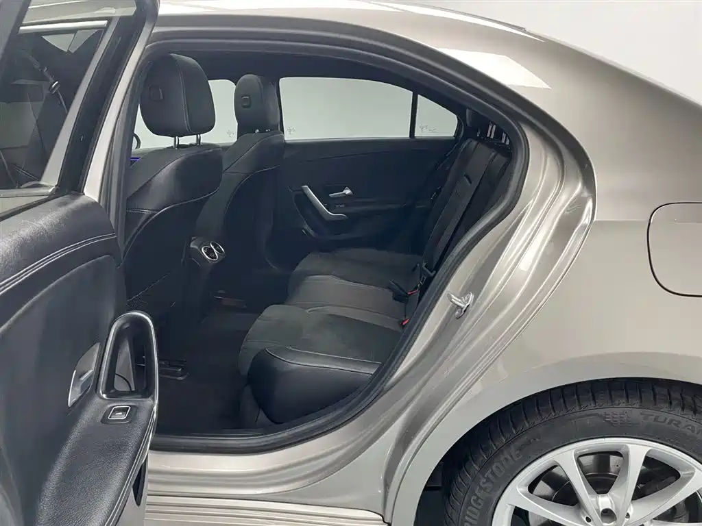 MERCEDES-BENZ A CLASS