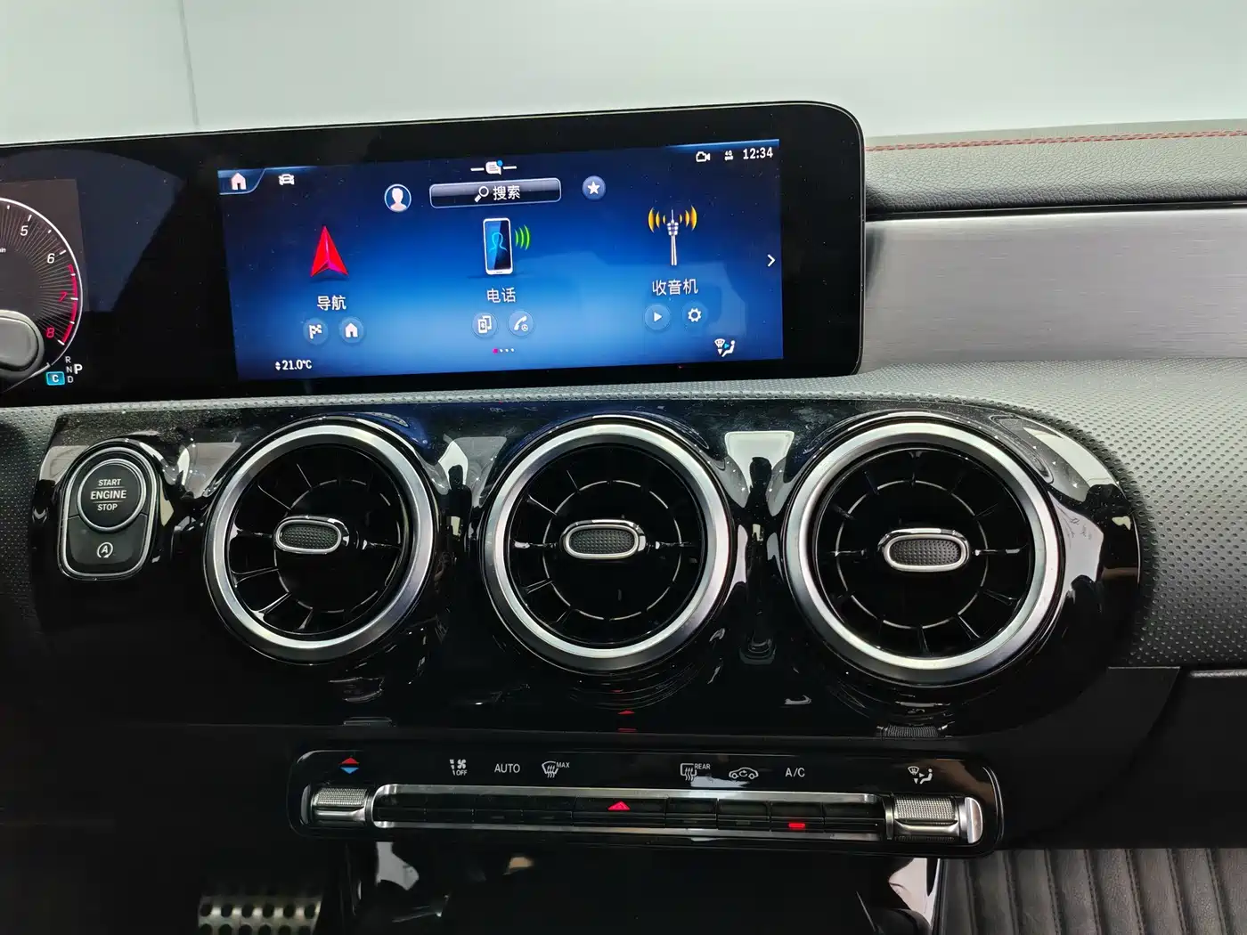 Mercedes-Benz CLA (Import) 2024 CLA 220 фото 16