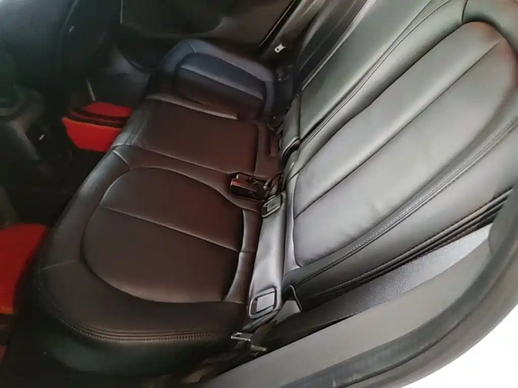 BMW 2 Series Touring 2016 218i Leading фото 17