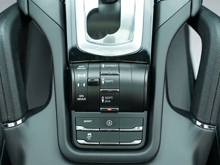 Porsche Cayenne 2016 Cayenne 3.0T фото 27