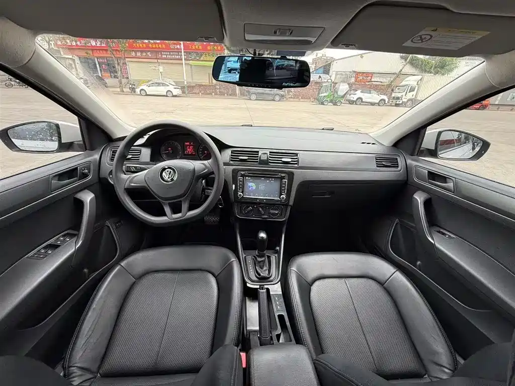 Volkswagen Santana 2016 1.6L Automatic Trend Edition фото 8