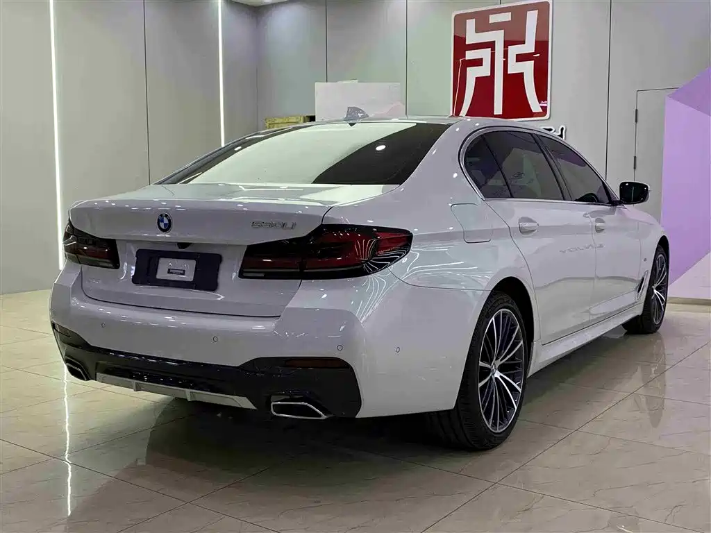 BMW 5 Series 2022 Facelift 530Li Leading M Sport Package фото 17
