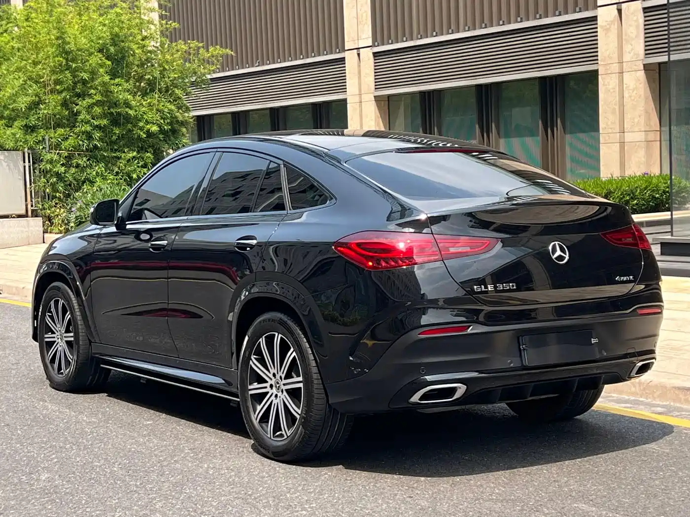 Mercedes-Benz GLE Coupe 2024 GLE 350 4MATIC Coupe SUV Luxury фото 7